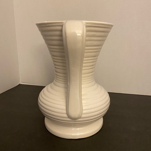 Vintage Haeger Pottery Vase - Picture 2 of 5